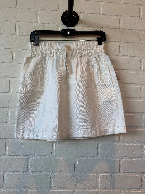 Simple Solid Color Skirt Mini & Short By J. Crew In White, Size: 0