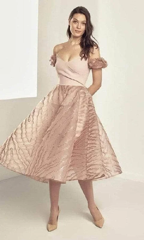 Stretch Design Saboroma RS9605 - A-Line Knee-Length Formal Dress