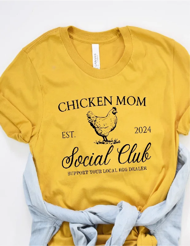 Minimalism "Chicken Mom Social Club" Tee