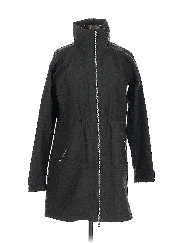 Classic And Versatile Raincoat
