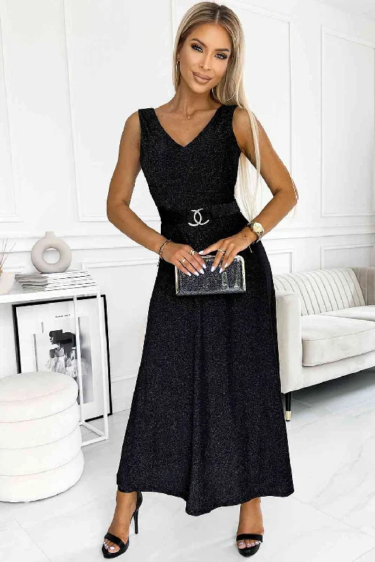 Feminine Charm V-Neck Sleeveless Maxi Dress