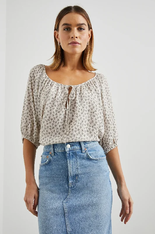 Soft And Comfortable 200-698B-7225 Rails Kristie Blouse
