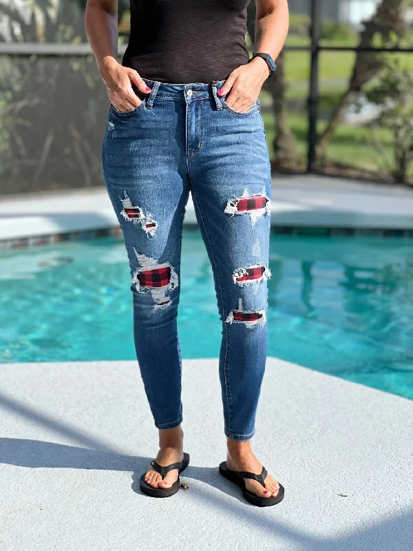 Boutique Recommendation Women's Take Me To Buffalo Patch Jeans In Blue