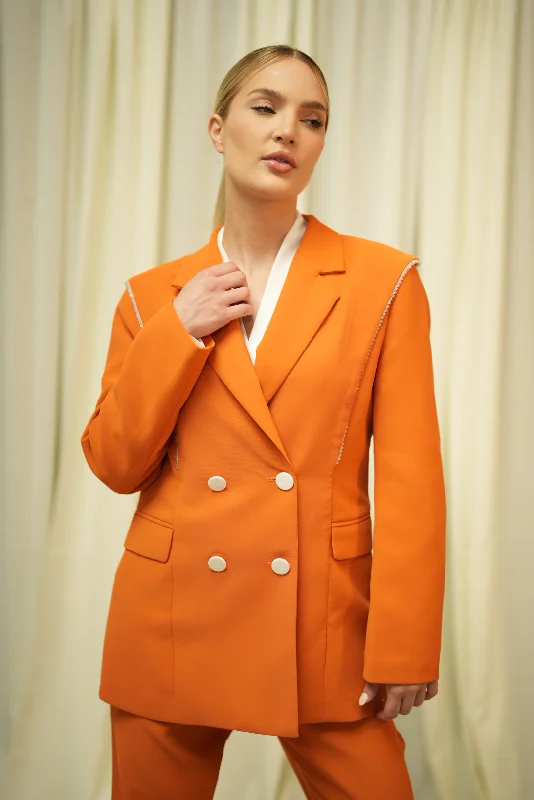 Eye-catching Personality Statement Suit