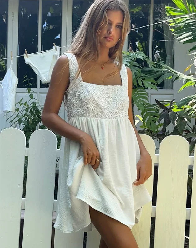 Comfortable And Casual Liselotte Mini Dress in Ivory