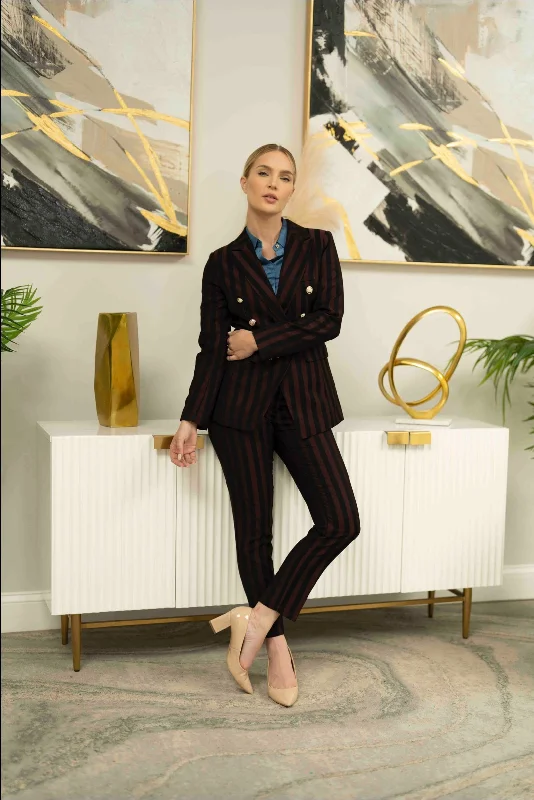 Elegant And Casual Corporate Chic Suit