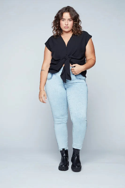 Ethnic Style MIA - Mid Rise Skinny - Light Bleach