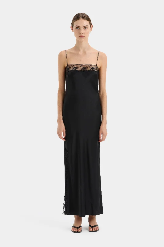 Playful Style Aries Lace Slip