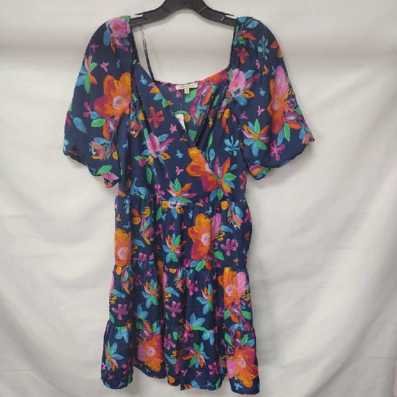 Feminine Charm Skies Are Blue WOMEN'S DRESSES M